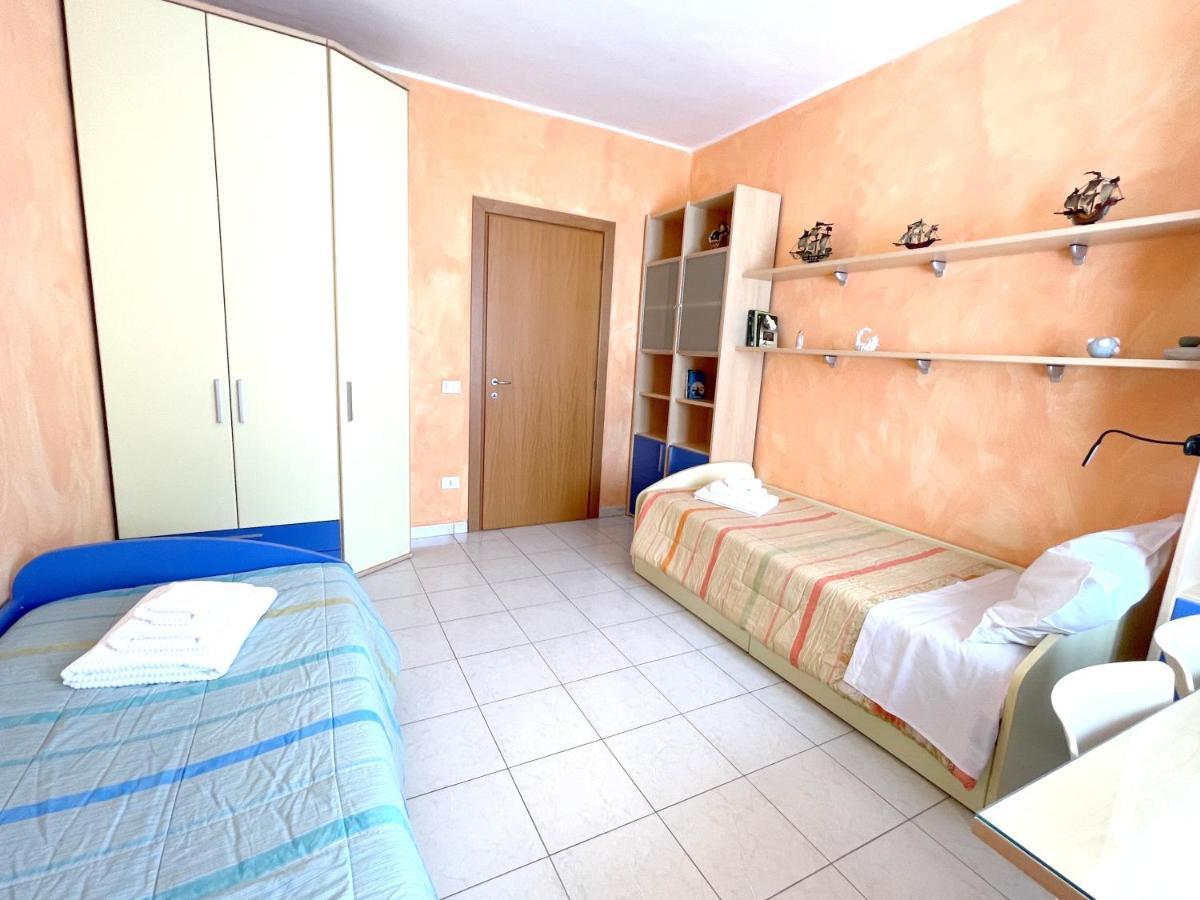 Accomodo Mib28 Bivano Navigli Apartman Milánó Kültér fotó