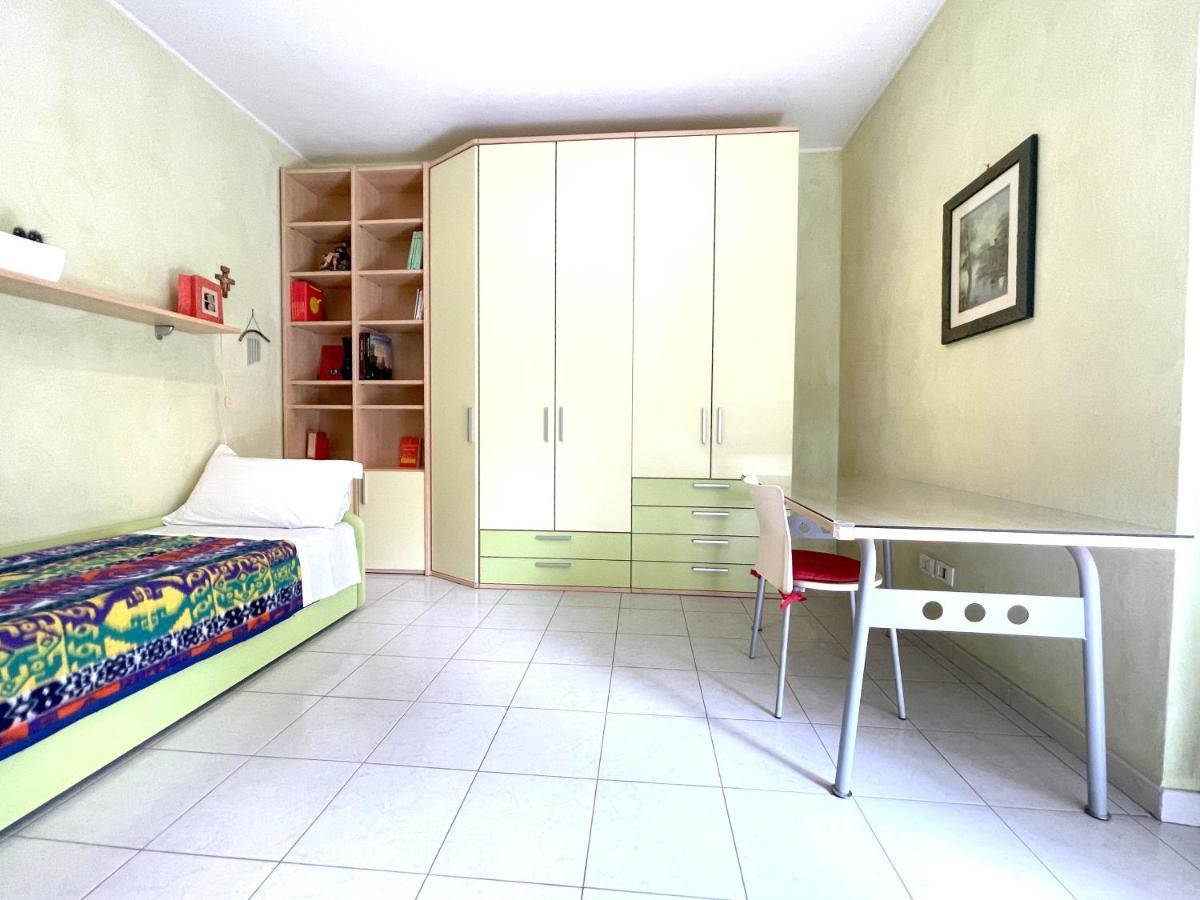Accomodo Mib28 Bivano Navigli Apartman Milánó Kültér fotó